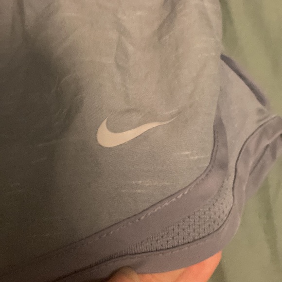 Nike Dry Fit Shorts - Picture 3 of 4